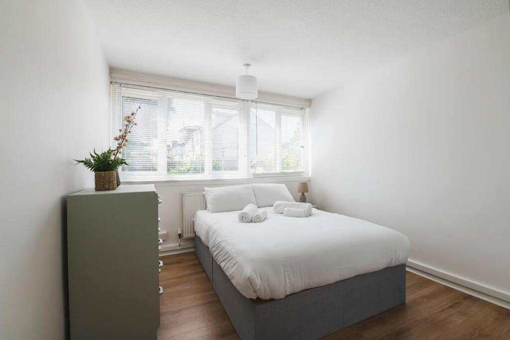 Stylish & Tranquil Flat With Excellent Connections Apartment London Exterior photo
